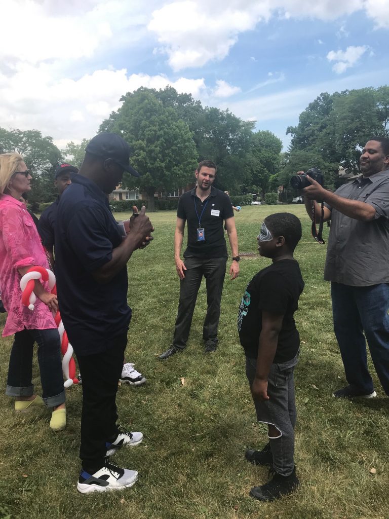 Bob's Discount Furniture & Chicago Bears Create Magic for Lawrence Hall Youth